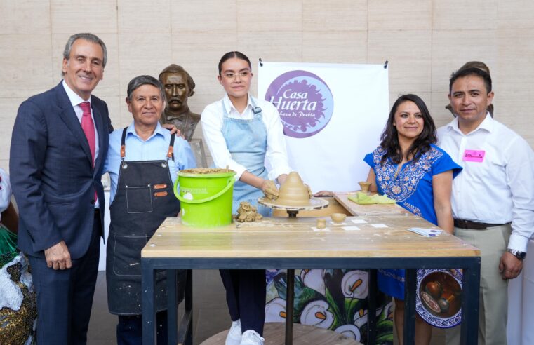 Inaugura Pepe Chedraui exposición de la Ciudad de Puebla en San Lázaro
