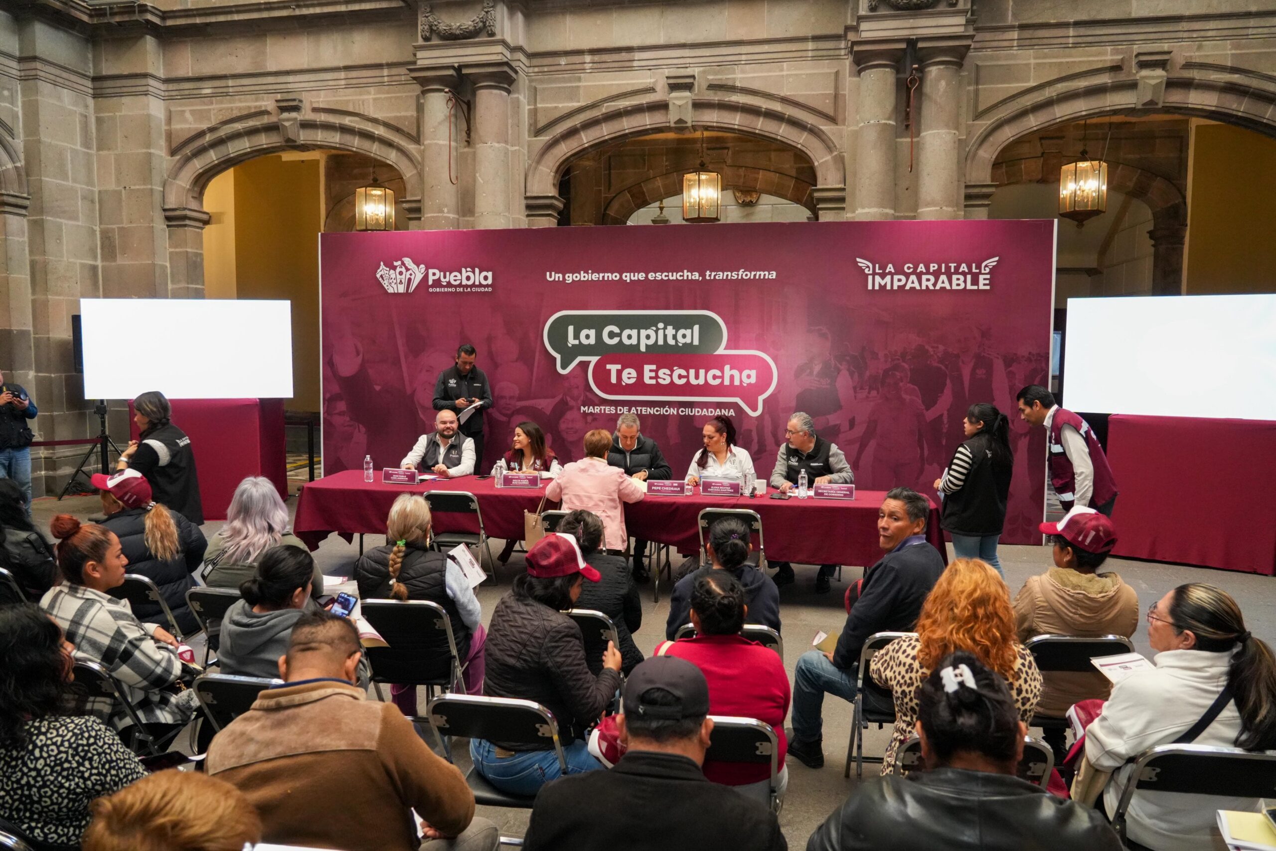 Continúa La Capital te Escucha: en el Palacio Municipal, Pepe Chedraui recibió a poblanas y poblanos