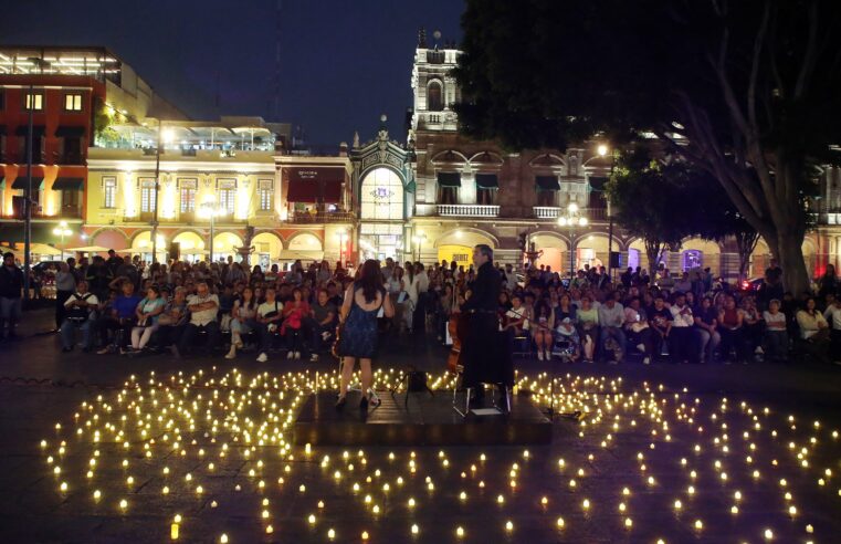 Invita IMACP a disfrutar del “Zócalo Entre Velas” con Lulú García en el marco de la FILIP
