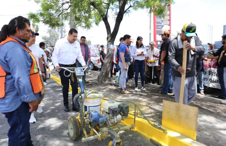 Con faena y bacheo, Gobierno de Alejandro Armenta atiende necesidades viales