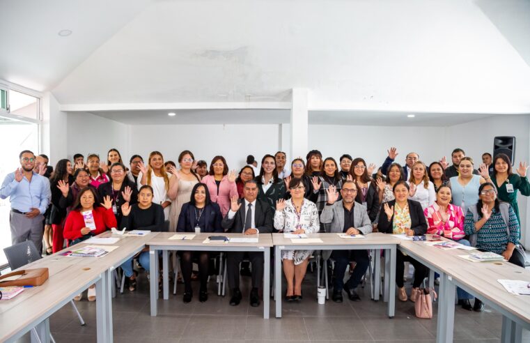 Capacita SMDIF en materia jurídica a presidentas de los subsistemas de juntas auxiliares