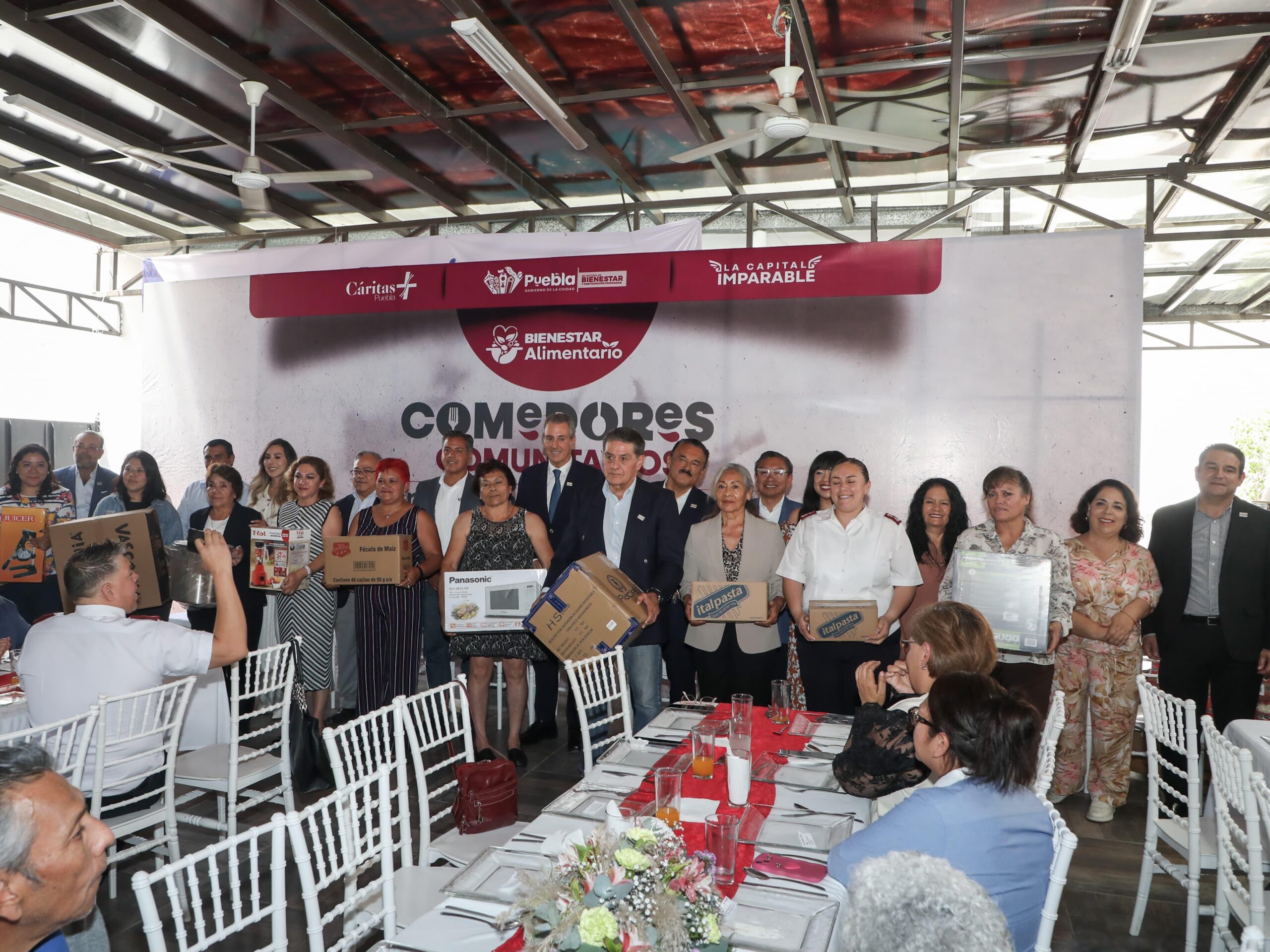 Encabeza Pepe Chedraui la entrega de apoyos a comedores comunitarios