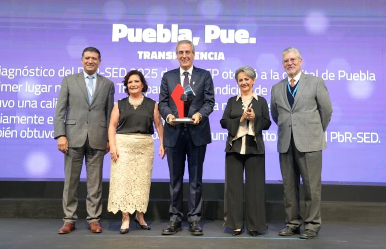 Recibe Pepe Chedraui reconocimiento por calificación perfecta e histórica en transparencia y rendición de cuentas