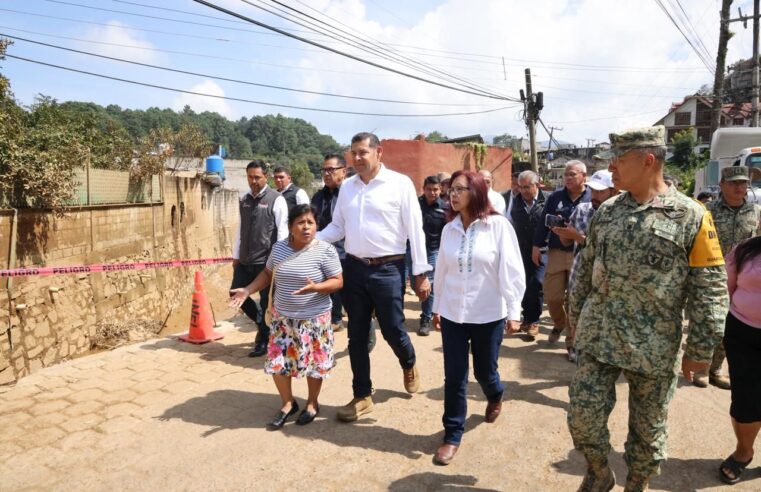Gobernador Armenta supervisa limpieza y reconstrucción de viviendas afectadas en Huauchinango