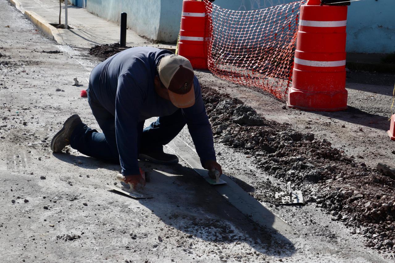 Verifica Gobierno de Pepe Chedraui conclusión de trabajos de pavimentación en San Francisco Totimehuacan