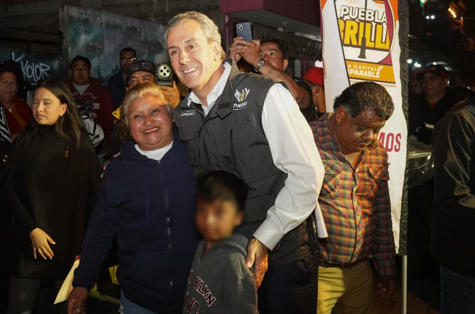 Promueve Pepe Chedraui Senderos de Paz en paraderos, centros médicos y mercados
