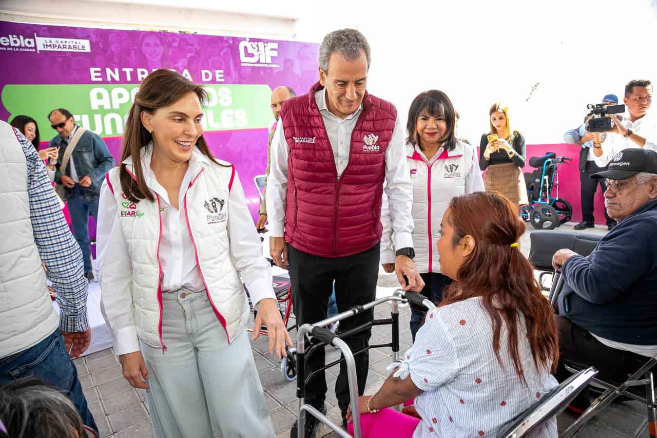 Priorizan Pepe Chedraui y MariElise Budib el bienestar con la entrega de aparatos funcionales