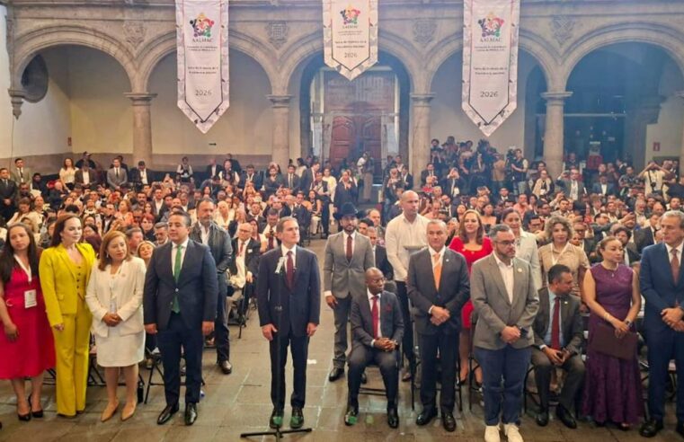 Asiste Pepe Chedraui a la Toma de Protesta de la Presidencia de AALMAC