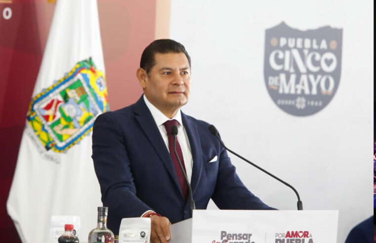 Con 150 mil espectadores al día, El Festival Glow detona derrama económica en Puebla