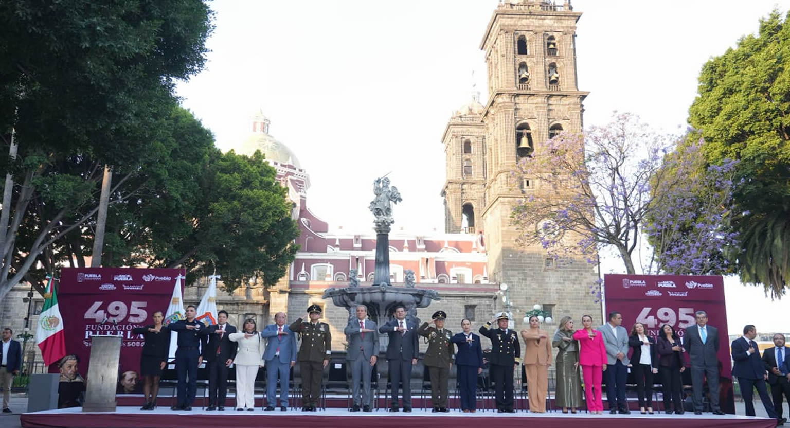 Encabezan Alejandro Armenta y Pepe Chedraui ceremonia por aniversario 495 de Puebla