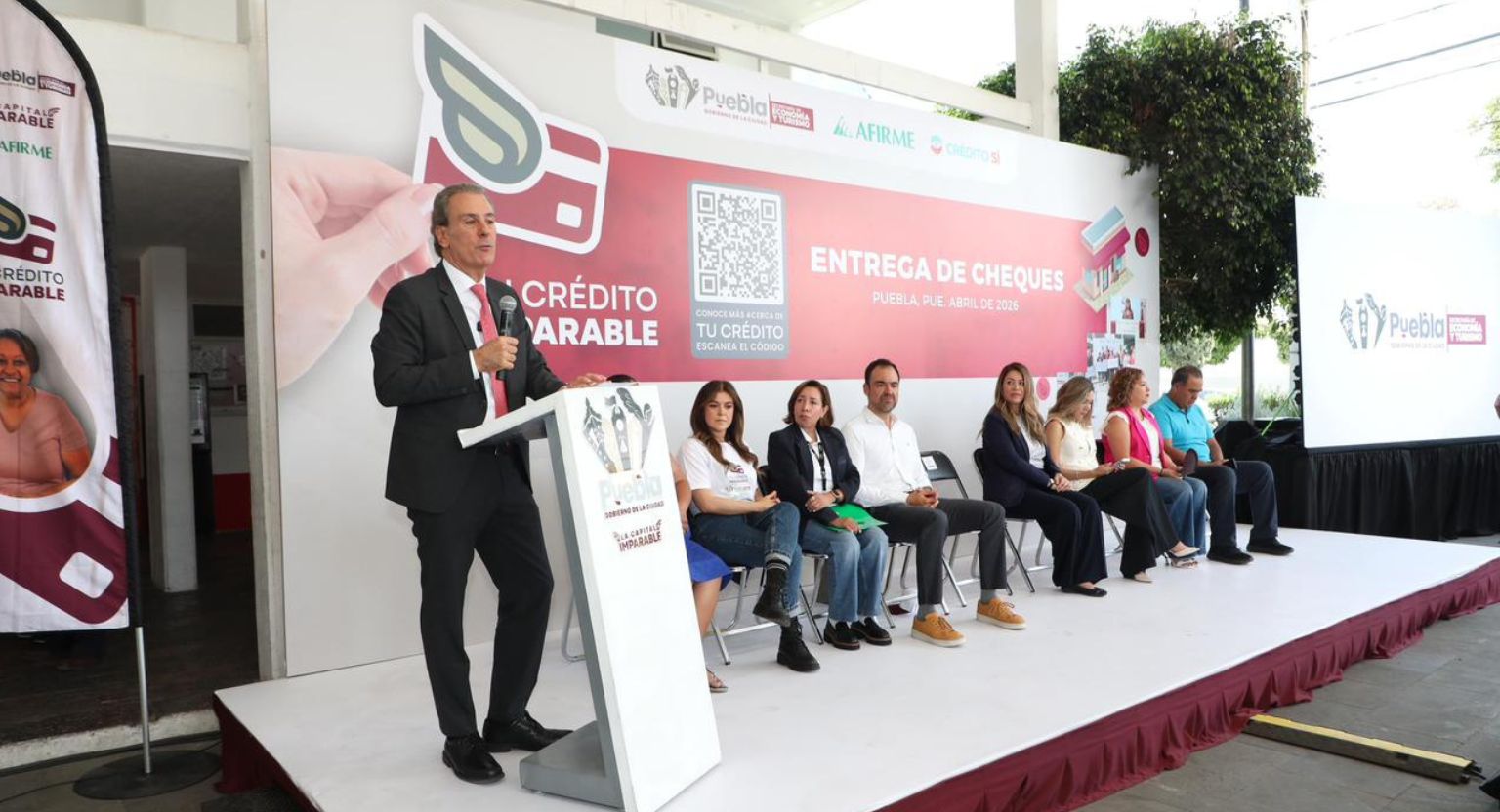 Entrega Pepe Chedraui créditos a emprendedoras y emprendedores de Tu Crédito Imparable