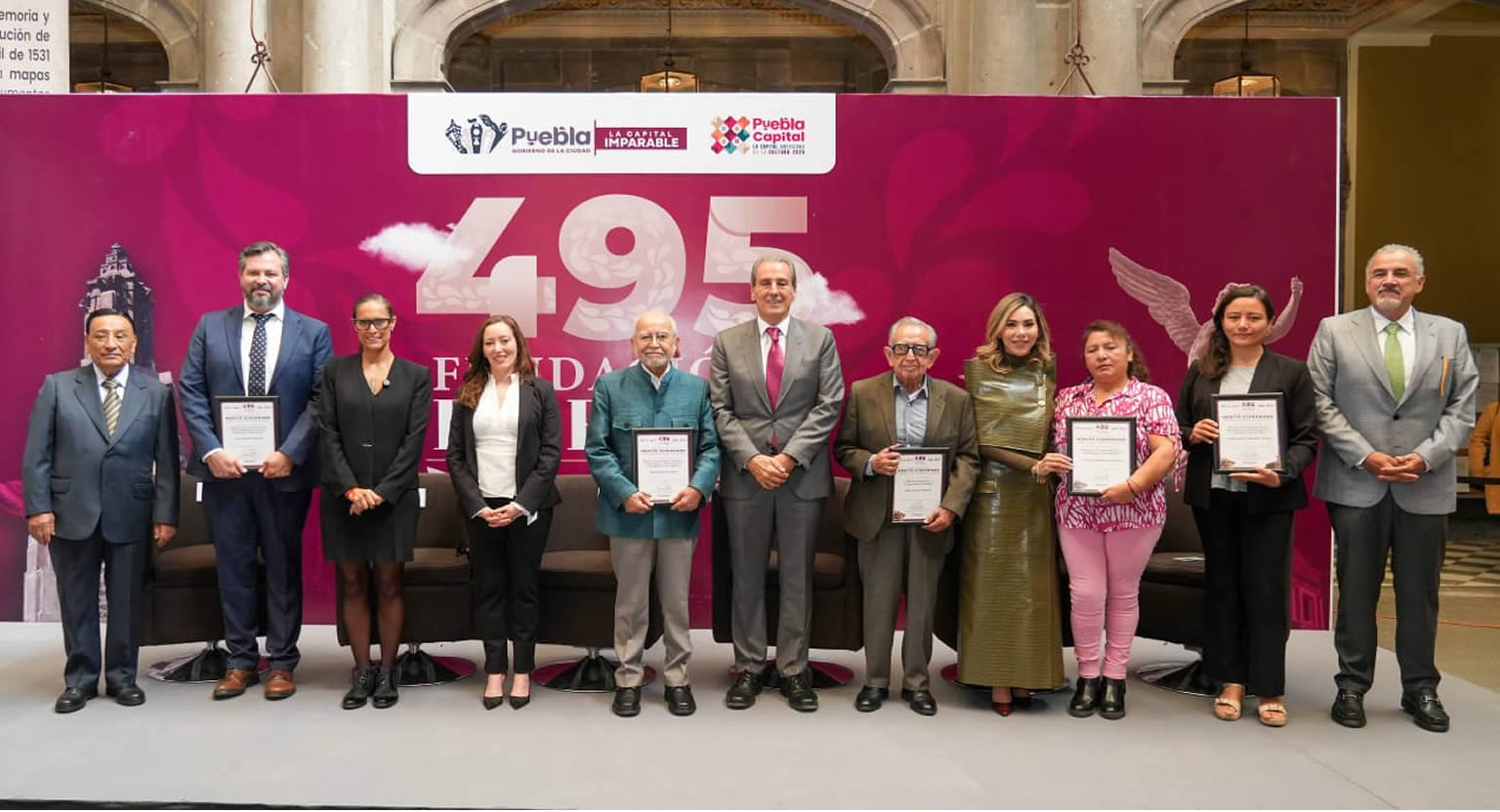 Entrega Pepe Chedraui premios al mérito ciudadano en artes, cultura y patrimonio cultural