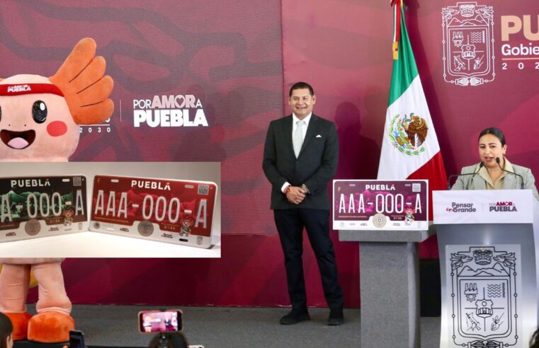 Presenta Gobierno del Estado de Puebla placas conmemorativas México 2026