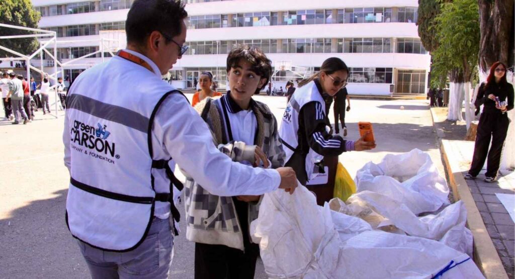Realizan primer reciclatón de Canchas X Latas en el CENHCH