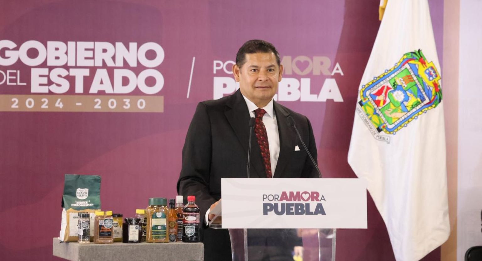 Despliegue operativo garantiza seguridad y disfrute de familias durante Desfile de 5 de Mayo