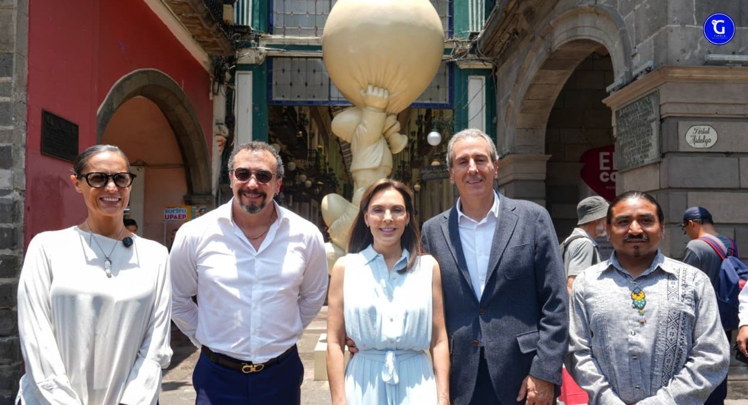 Pepe Chedraui inaugura la exposición “Viajando con Timoteo. El mundo como escenario”