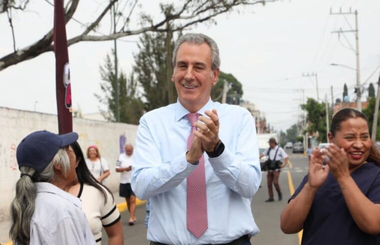 Con el Tren Capitalino de Pavimentación, Pepe Chedraui entrega rehabilitación vial en la colonia Vicente Guerrero
