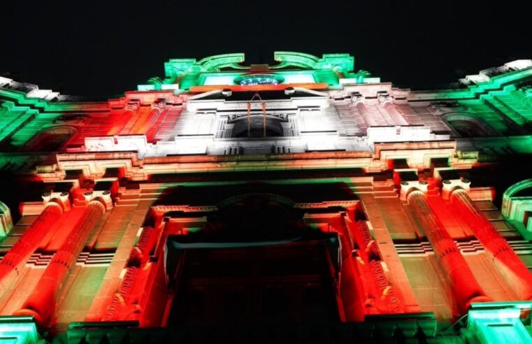 Inaugura Pepe Chedraui nuevo sistema de iluminación arquitectónica del Palacio Municipal