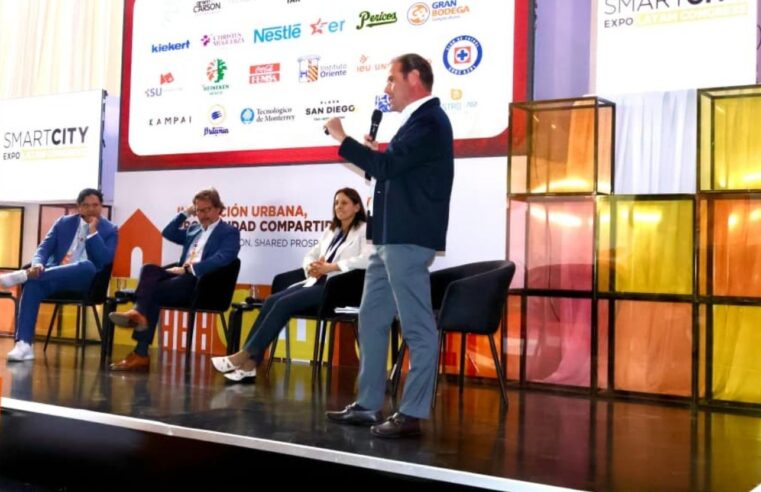 Ricardo Zayas en el Smart City Expo LATAM Congress con el programa Canchas X  Latas