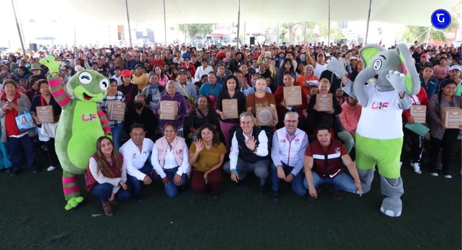 A través del DIF Puebla Capital, entrega Pepe Chedraui más de 4 mil despensas en La Resurrección