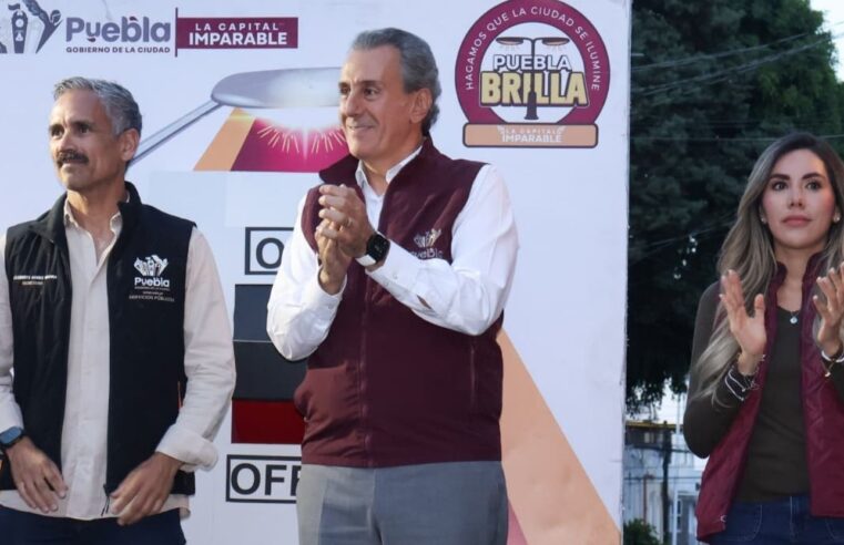 Con Puebla Brilla, Pepe Chedraui moderniza luminarias en Granjas del Sur