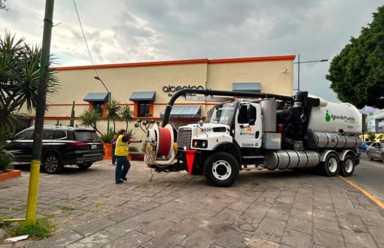 Gobierno de Pepe Chedraui mantiene atención permanente a zonas afectadas por lluvias en el Centro Histórico