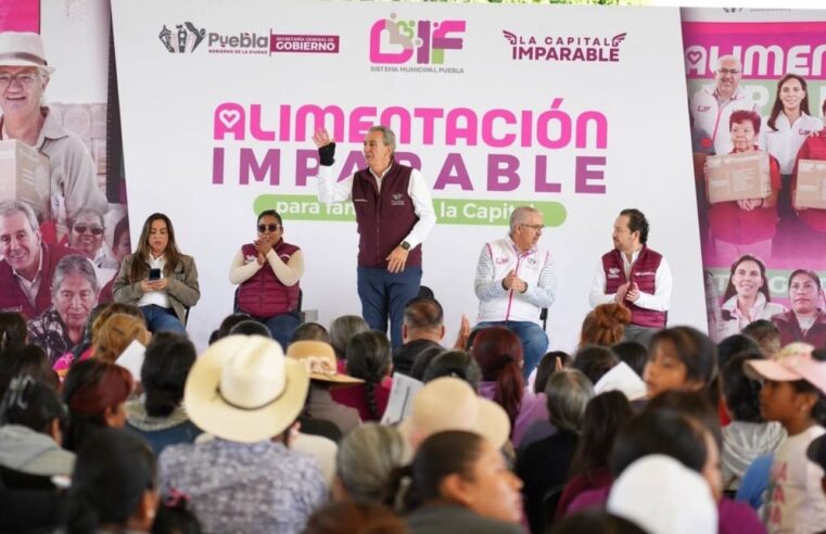 Pepe Chedraui entrega más de 4 mil despensas a familias de San Baltazar Tetela