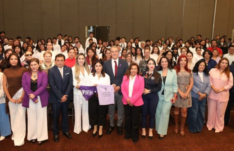 Pepe Chedraui impulsa acciones para garantizar los derechos digitales de las mujeres