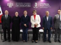 Reconoce Congreso del Estado a docentes de Educación Física del BINE por 30 años de servicio