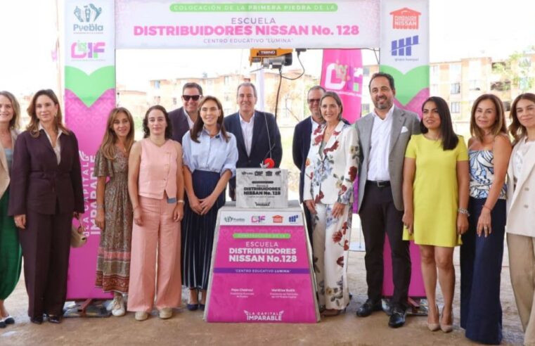Colocan MariElise Budib y Pepe Chedraui primera piedra de LUMINA