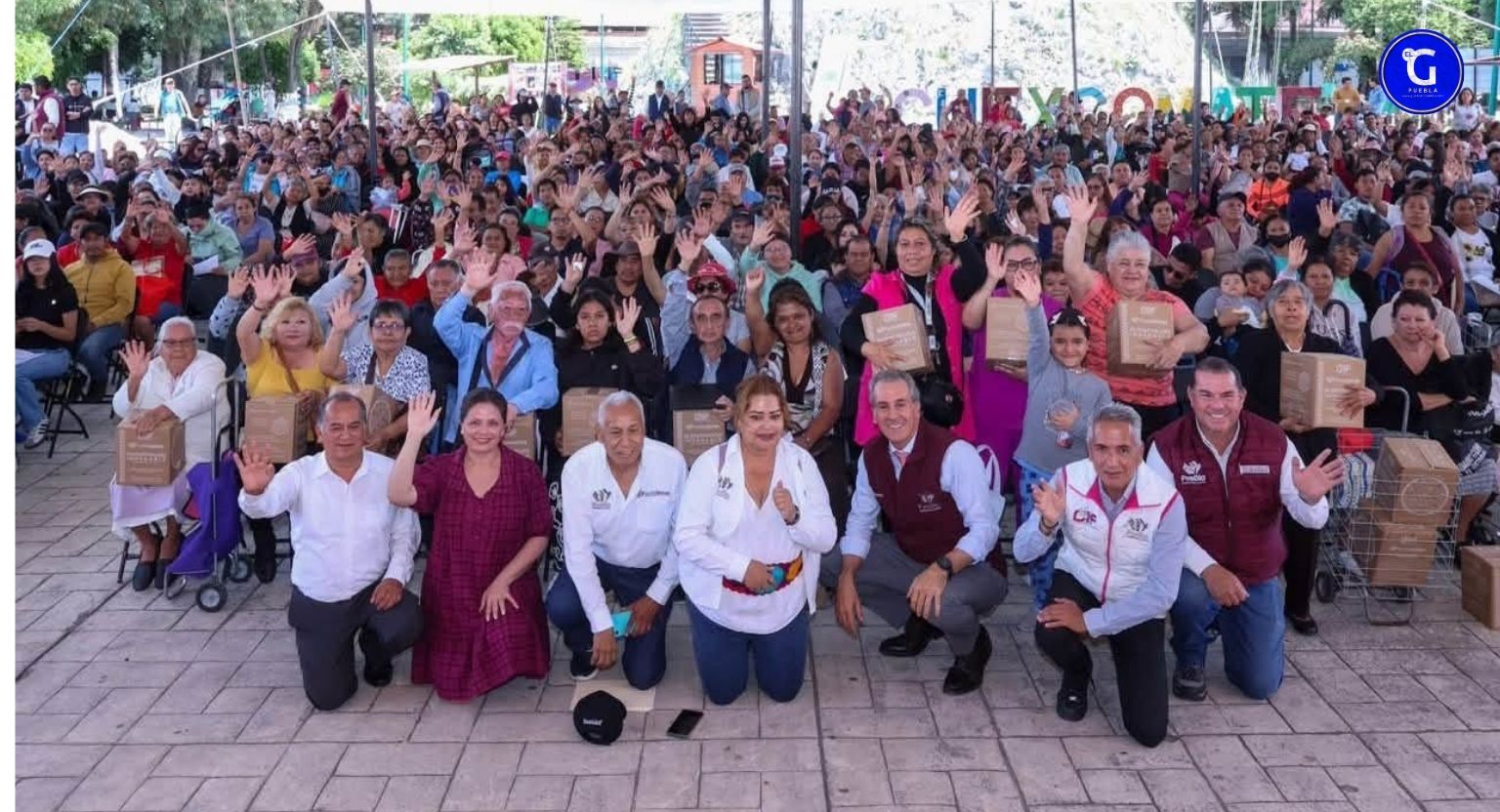 Entrega Pepe Chedraui más de 3 mil apoyos alimentarios a familias de La Libertad