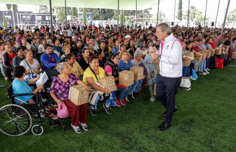 Entrega Pepe Chedraui más de 7 mil despensas en Romero Vargas