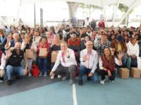 Fortalece Pepe Chedraui la seguridad alimentaria con entrega de despensas en el Barrio de Analco