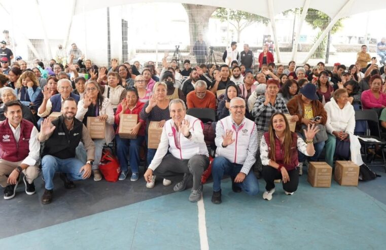 Fortalece Pepe Chedraui la seguridad alimentaria con entrega de despensas en el Barrio de Analco
