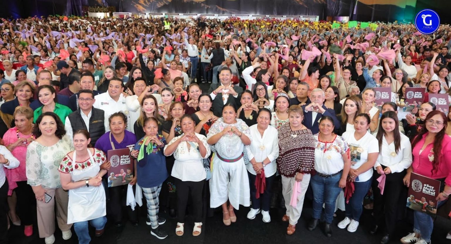 Mujeres rurales reciben apoyos sin precedentes y transforman con su talento la economía poblana