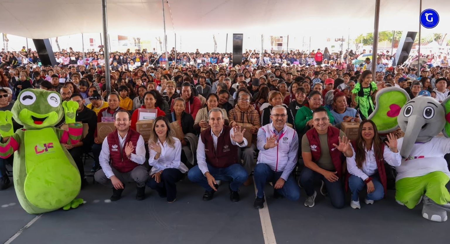 Pepe Chedraui entrega más de 10 mil despensas en la Laguna de Chapulco