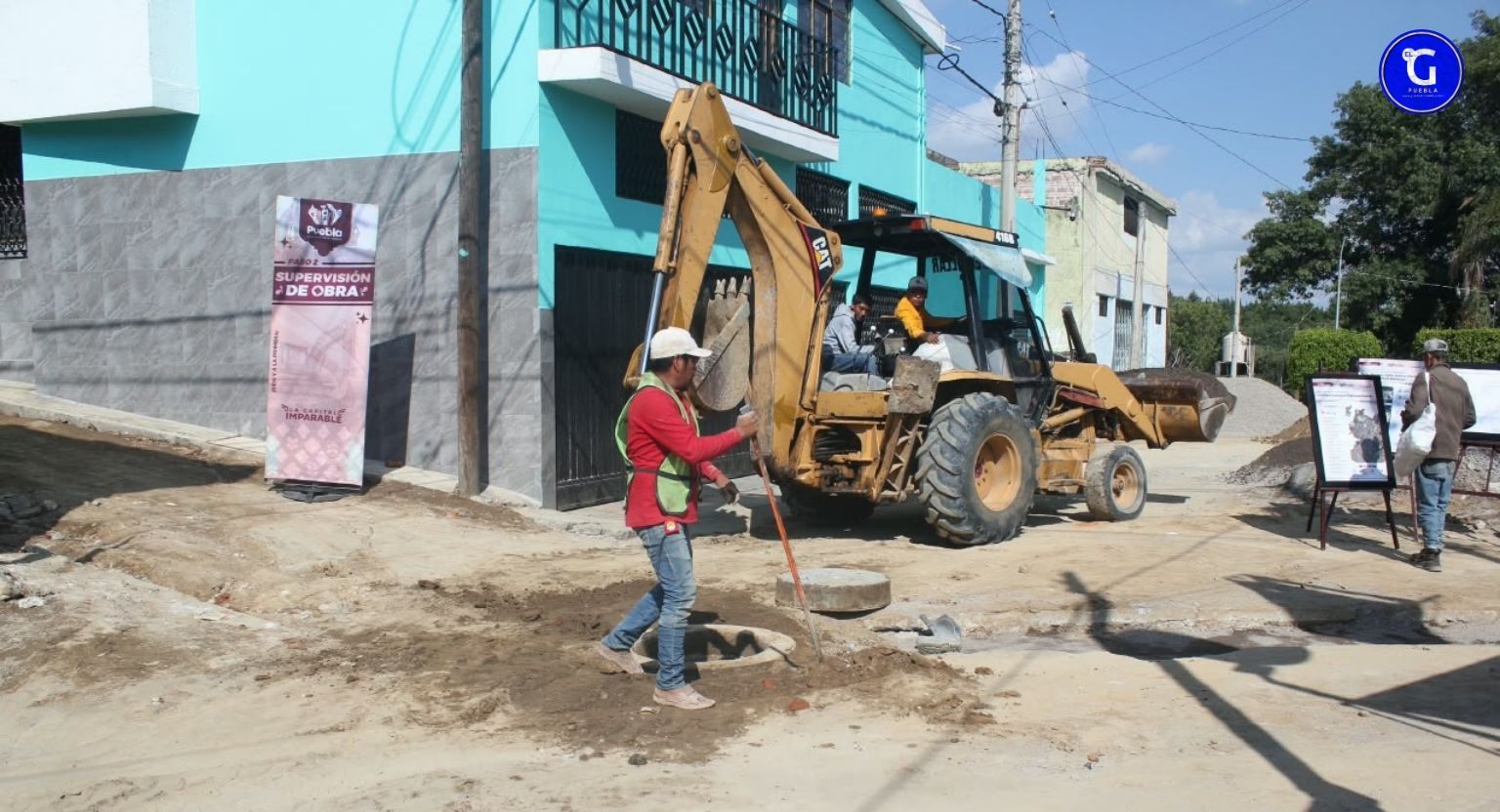 Supervisa Gobierno construcción de red de alcantarillado sanitario en la Junta Auxiliar Ignacio Romero Vargas