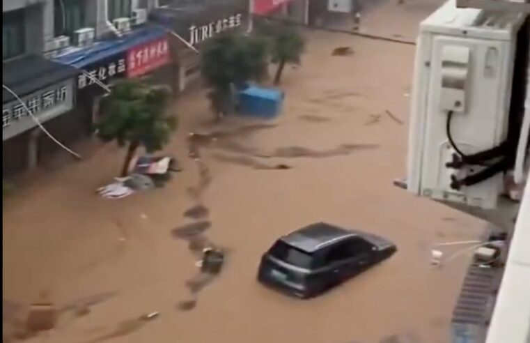 Graves inundaciones azotan Fujian