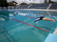 BUAP anuncia cursos intensivos de natación para infantes, jóvenes y adultos