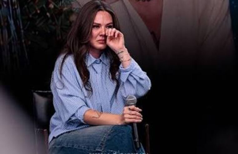 Joy rompe en llanto y confirma separación de Jesse & Joy tras más de 20 años