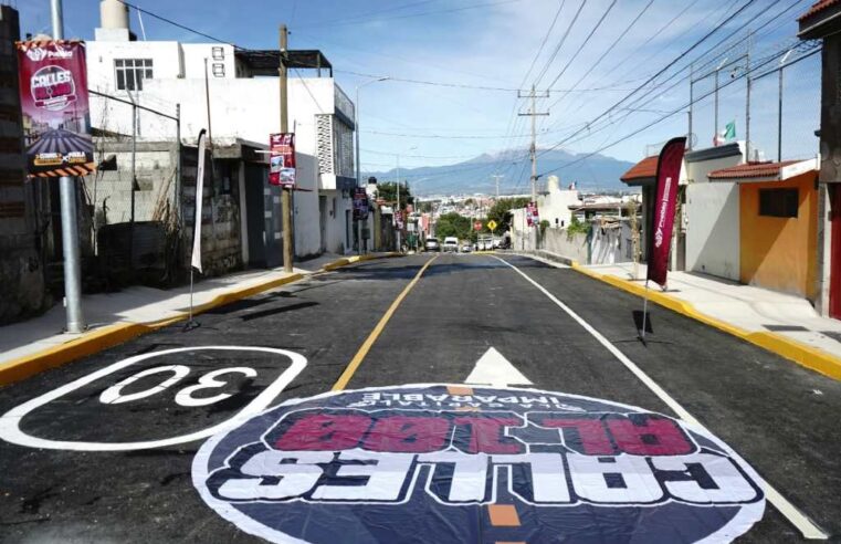 Entrega Pepe Chedraui obras de pavimentación en San Jerónimo Caleras