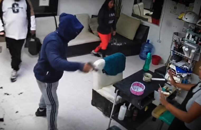 Captan asalto armado en estética de Santa Lucía, Puebla