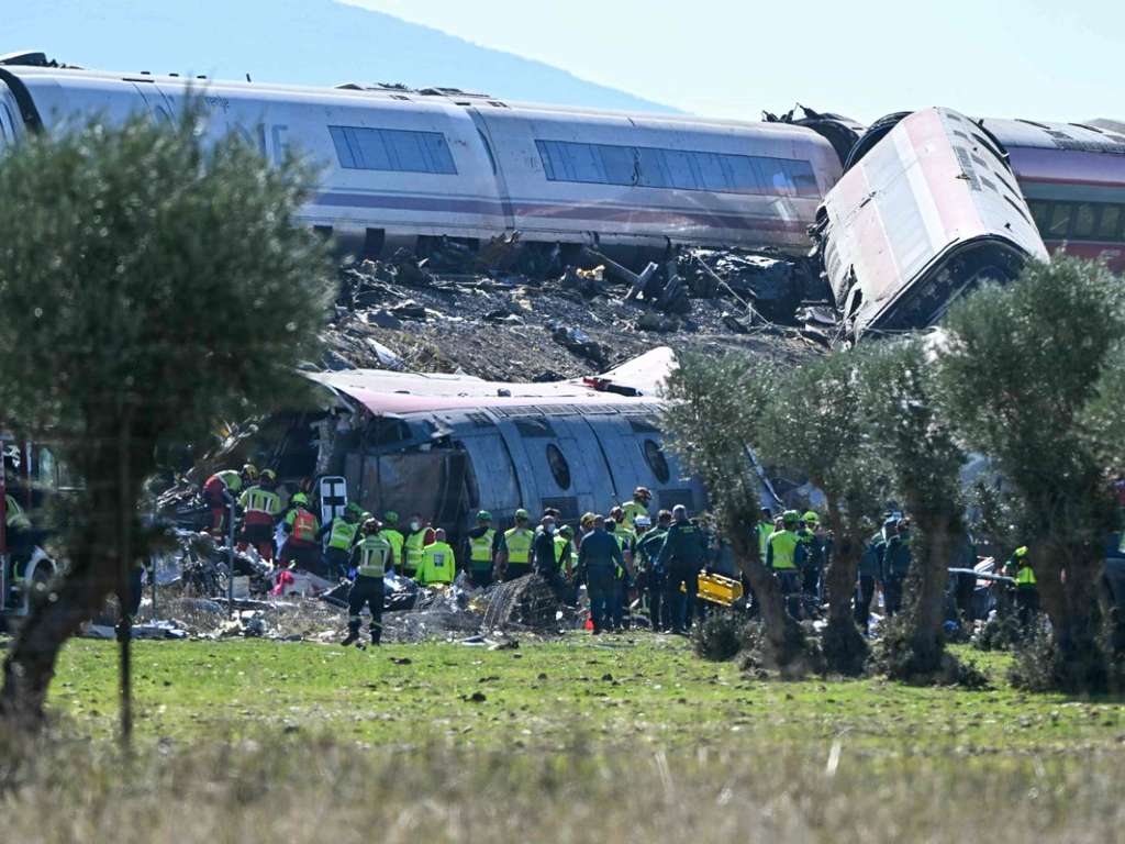 Tragedia ferroviaria en España: choque de trenes en Toledo deja al menos 64 muertos