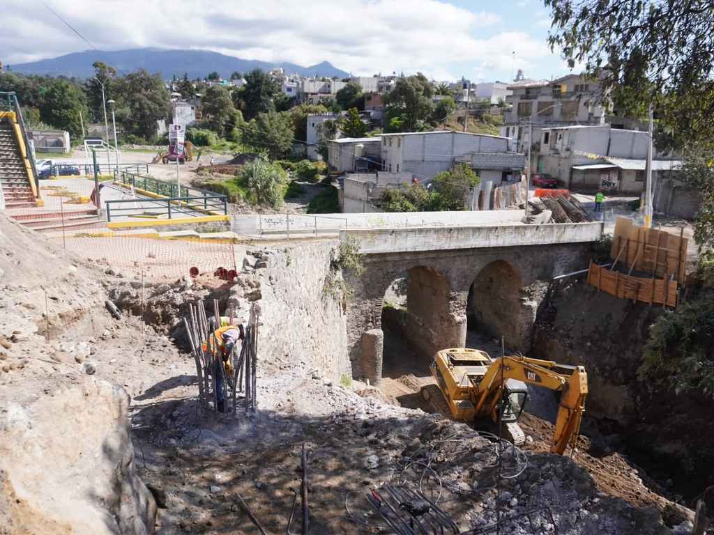 Supervisa Gobierno de Pepe Chedraui construcción del Puente Vehicular de San Miguel Canoa
