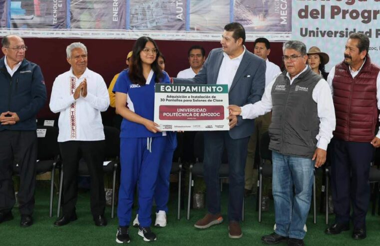 UPAM recibe 30 pantallas y busca impulsar proyectos tecnológicos de estudiantes en Puebla