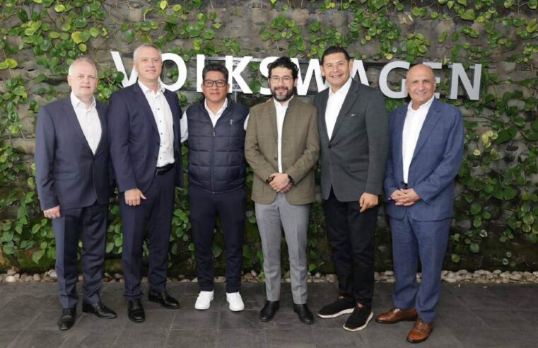 Gobierno federal y estatal respaldan acuerdo salarial entre Volkswagen y SITIAVW en Puebla