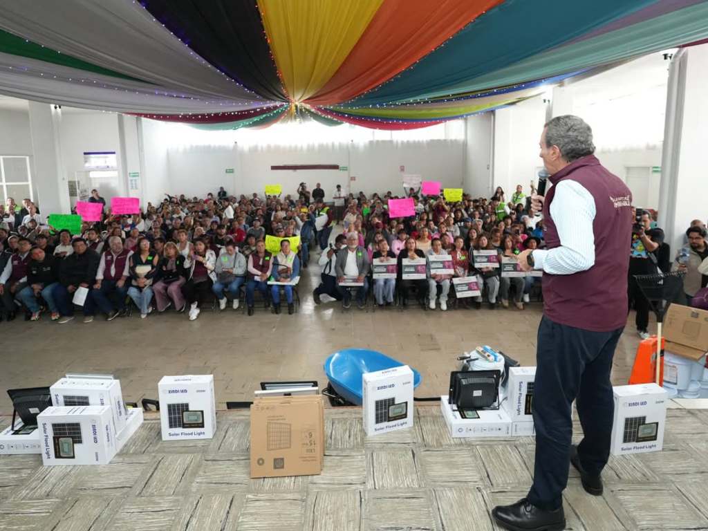 Fortalece Pepe Chedraui el mejoramiento de unidades habitacionales en Puebla capital