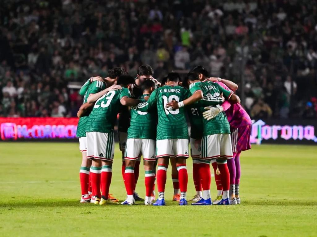 Lozano, Chávez, Romo y Mora causan baja en la Selección Mexicana